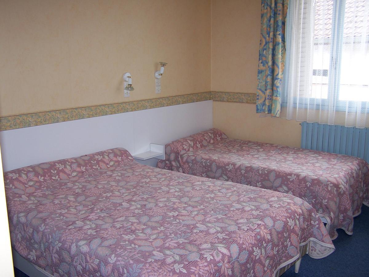 Hotel De La Pomme D'Or บา-ซู-โรบ ภายนอก รูปภาพ