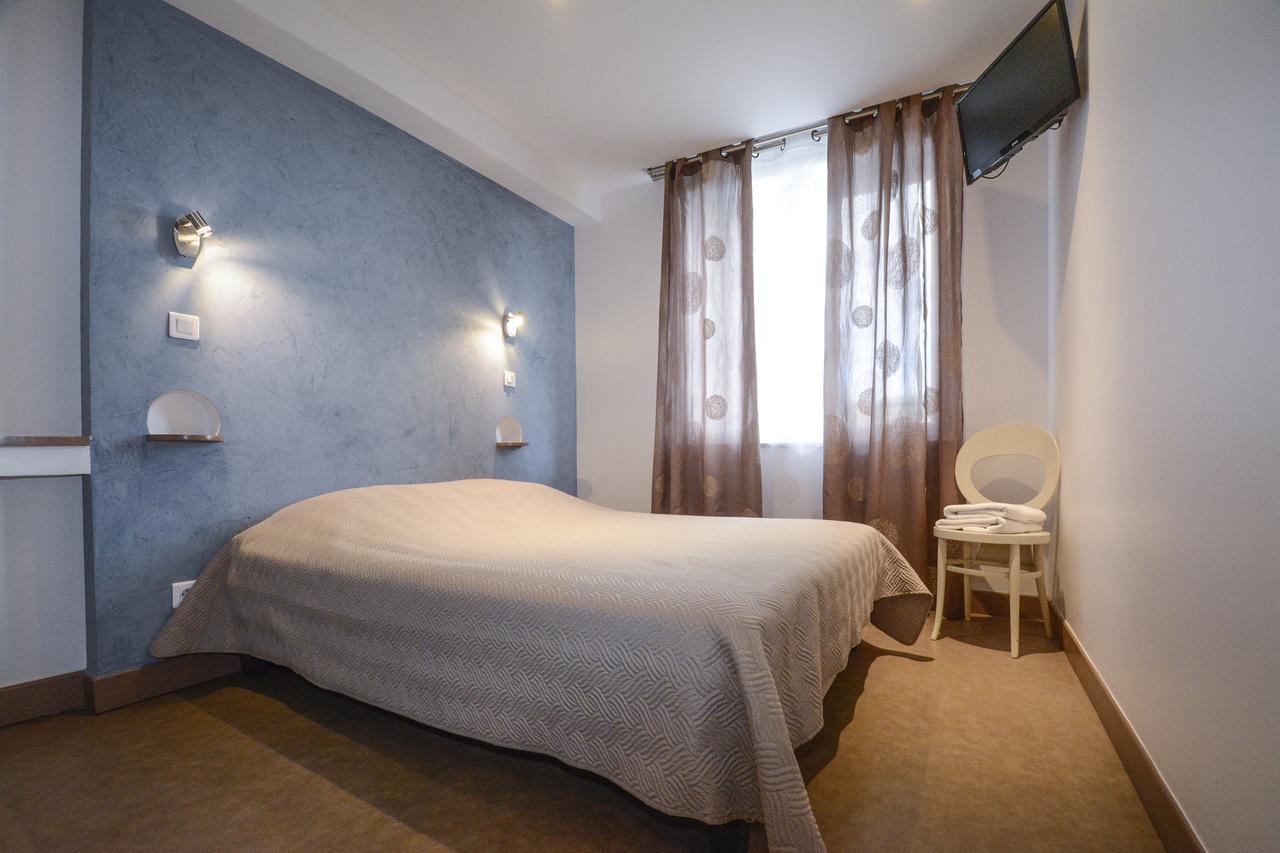 Hotel De La Pomme D'Or บา-ซู-โรบ ภายนอก รูปภาพ